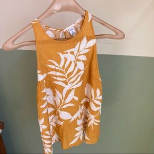 Old Navy tank top, XS. LAST CALL